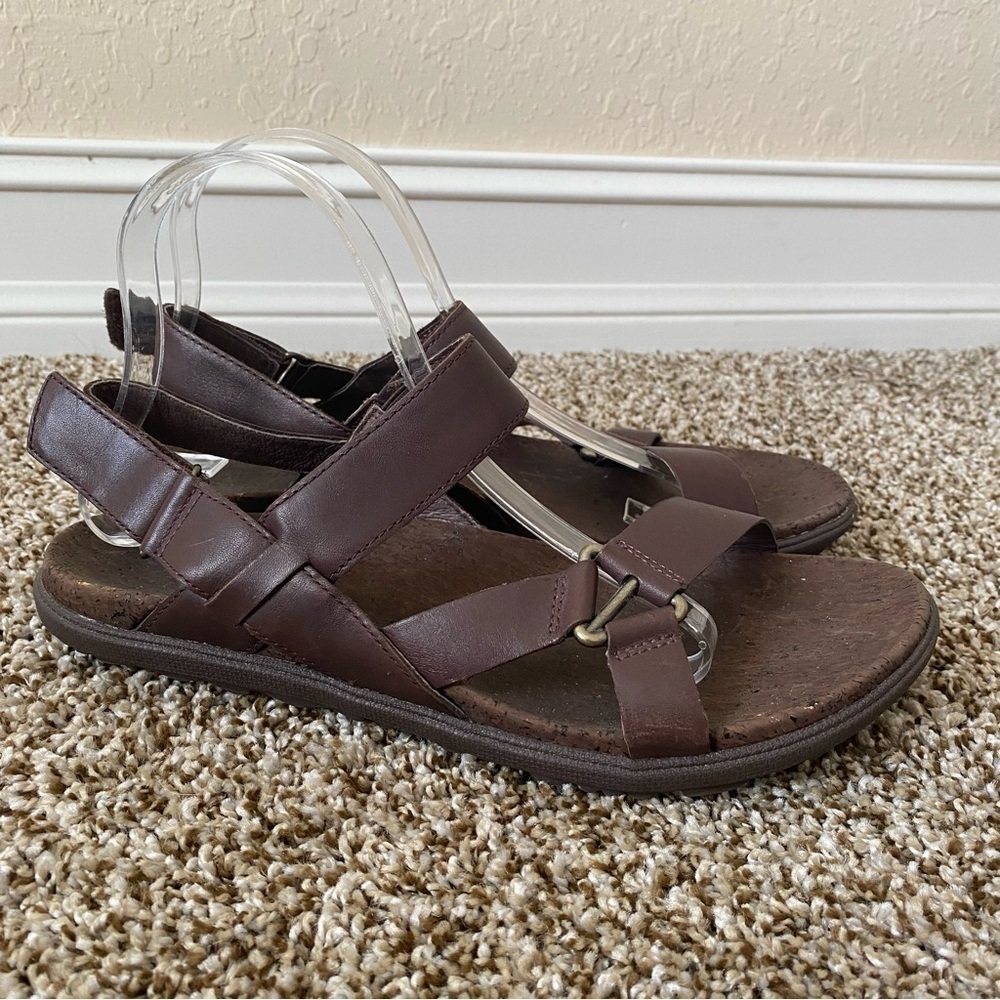 Merrell | Women's Bracken Hiking Walking Sandal Brown Size 9